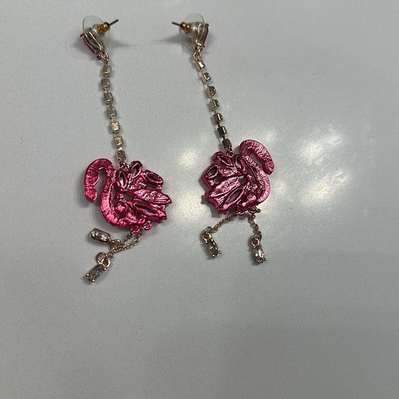 NWOT Betsey Johnson flamingo earrings - Picture 2 of 2